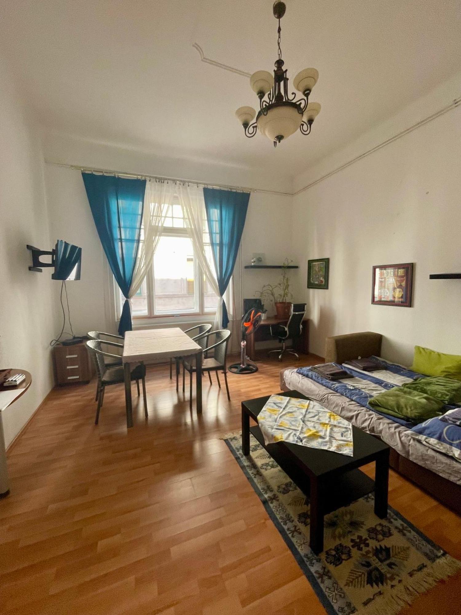 Kriszti Apartment Budapest Exterior photo
